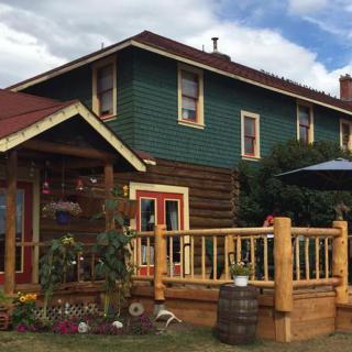 Historic Chilcotin Lodge