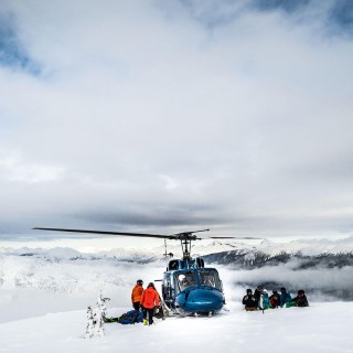Silvertip Lodge & Heli-Skiing